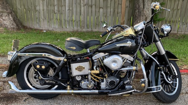 RetroShovel - Titled 1982 Shovelhead FLH 80” - 1