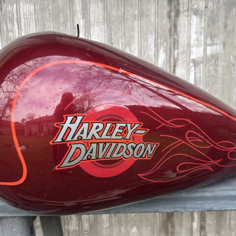 Harley Dyna Fuel Tank - Image 7